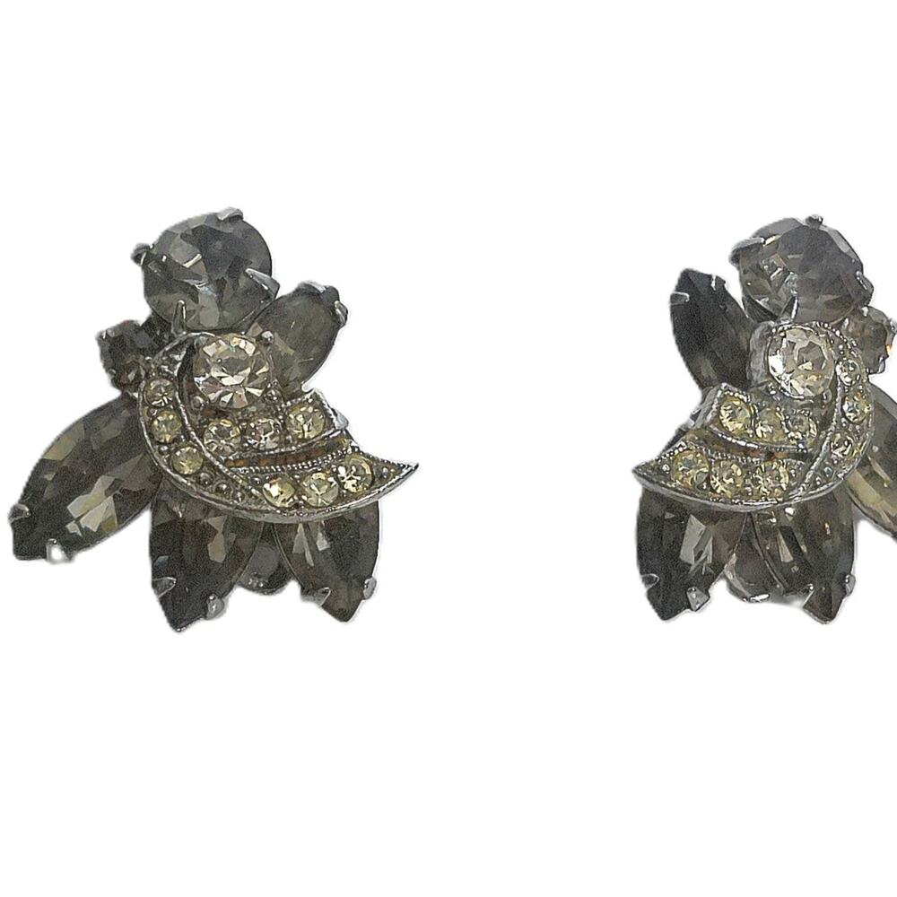 Vintage Weiss Smoky Gray Rhinestone Clip On Earrings Cluster Silver Tone Signed - Picture 4 of 4